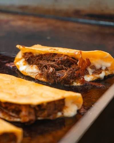 Taquería Mero Mero — Birria vom Grill